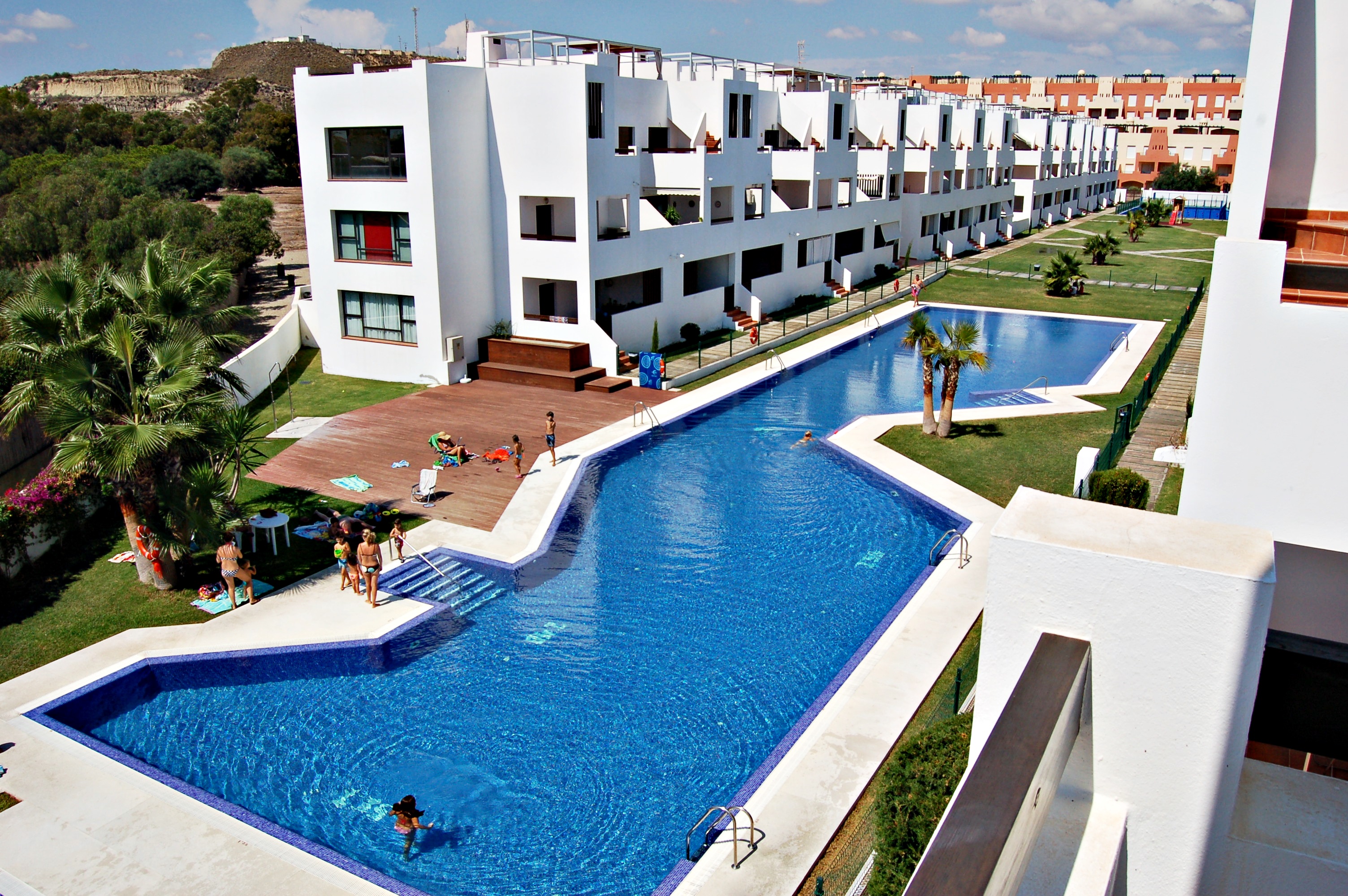 Ático vistas mar Vera Playa - piscina comunitaria