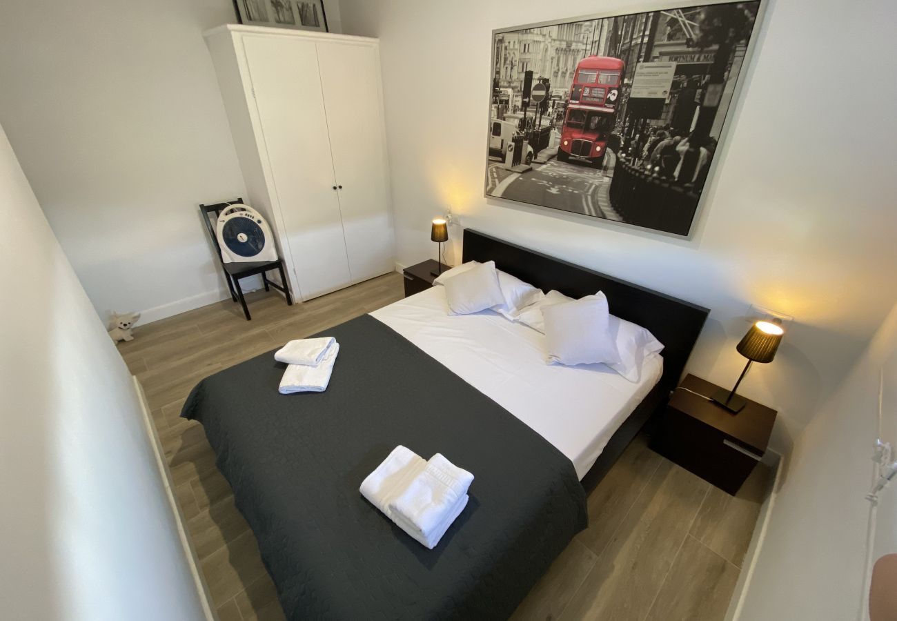 Ferienwohnung in Torroella de Montgri - Ter 31C-Renovierte Wohnung mit Terrasse, Meerblick und Gemeinschaftspool.