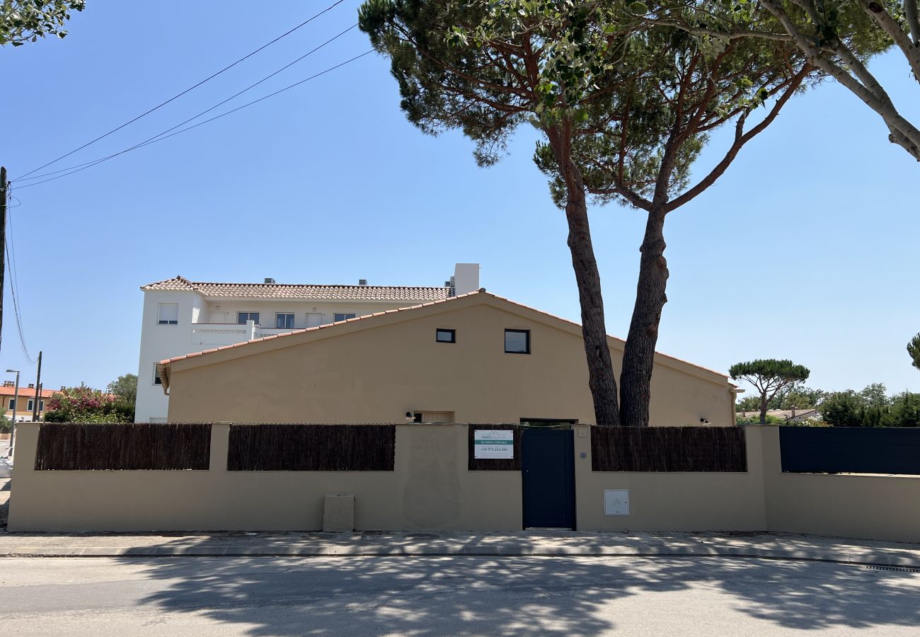 Villa in Torroella de Montgri - Renovierte Villa mit privatem Pool