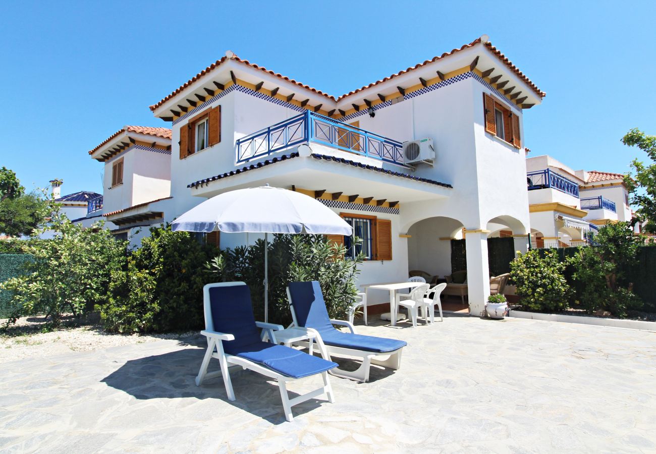Ferienwohnung in Vera playa - VM 6 - Duplex mit privatem Garten in Strandnähe