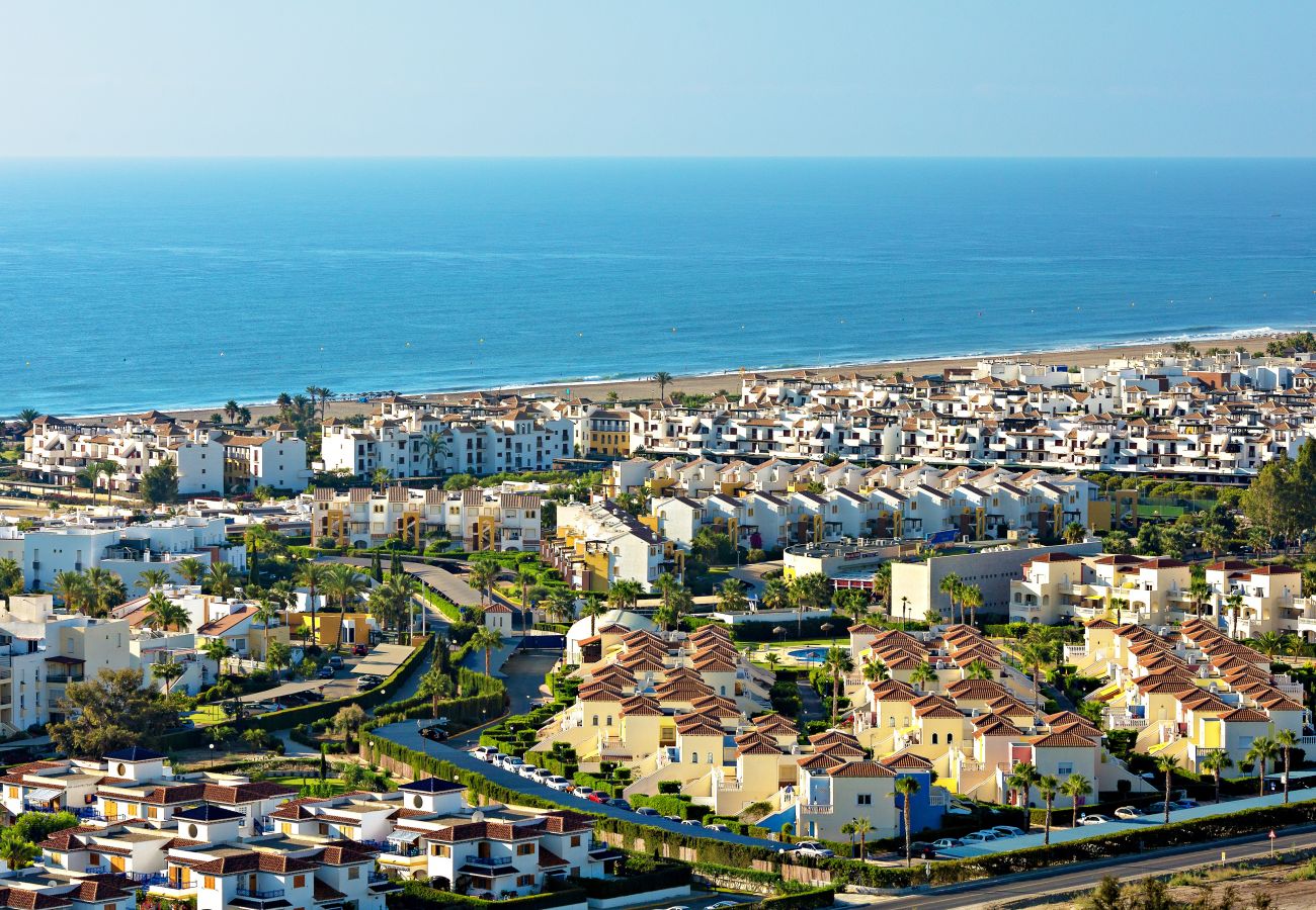 Stadthaus in Vera playa - Las Casitas II - 150m vom Strand, WiFi, Gemeinschaftspool