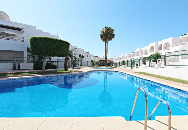  in Palomares - JP Bajo - Ferienwohnung mit privatem Garten und Parkplatz