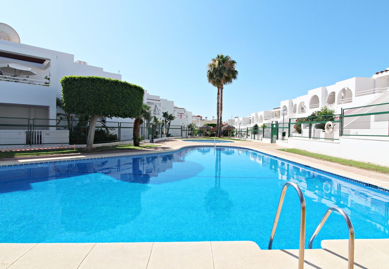 Ferienwohnung in Palomares - JP Bajo - Ferienwohnung mit privatem Garten und Parkplatz