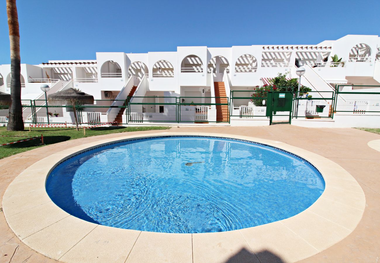 Ferienwohnung in Palomares - JP Bajo - Ferienwohnung mit privatem Garten und Parkplatz