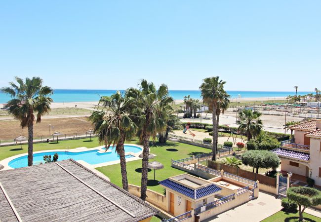 Ferienwohnung in Vera playa - Veramar 4 Penthouse - Am Strand, Meerblick, WiFi & Terrasse 