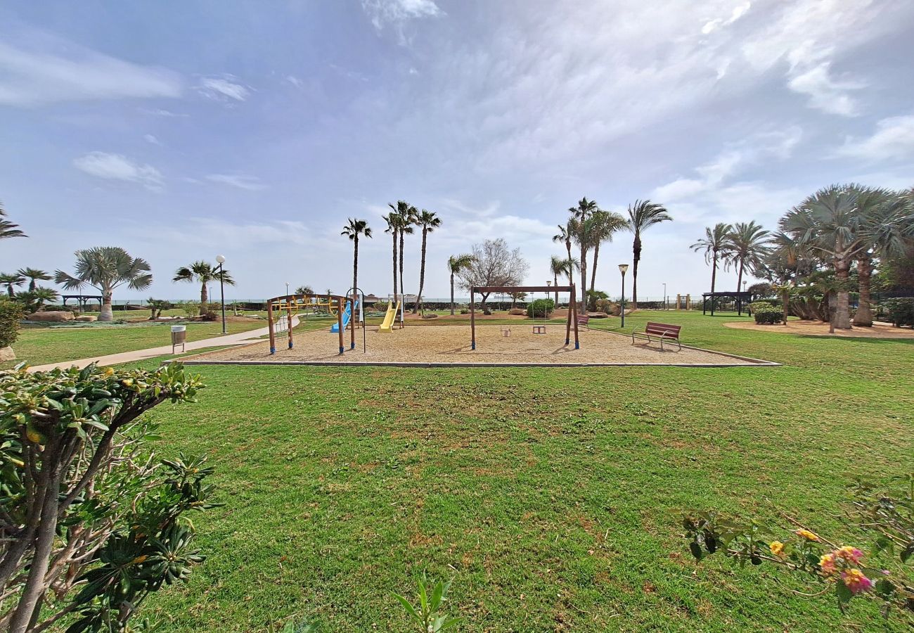 Ferienwohnung in Vera playa - JNV - Apartment am Strand mit privatem Garten