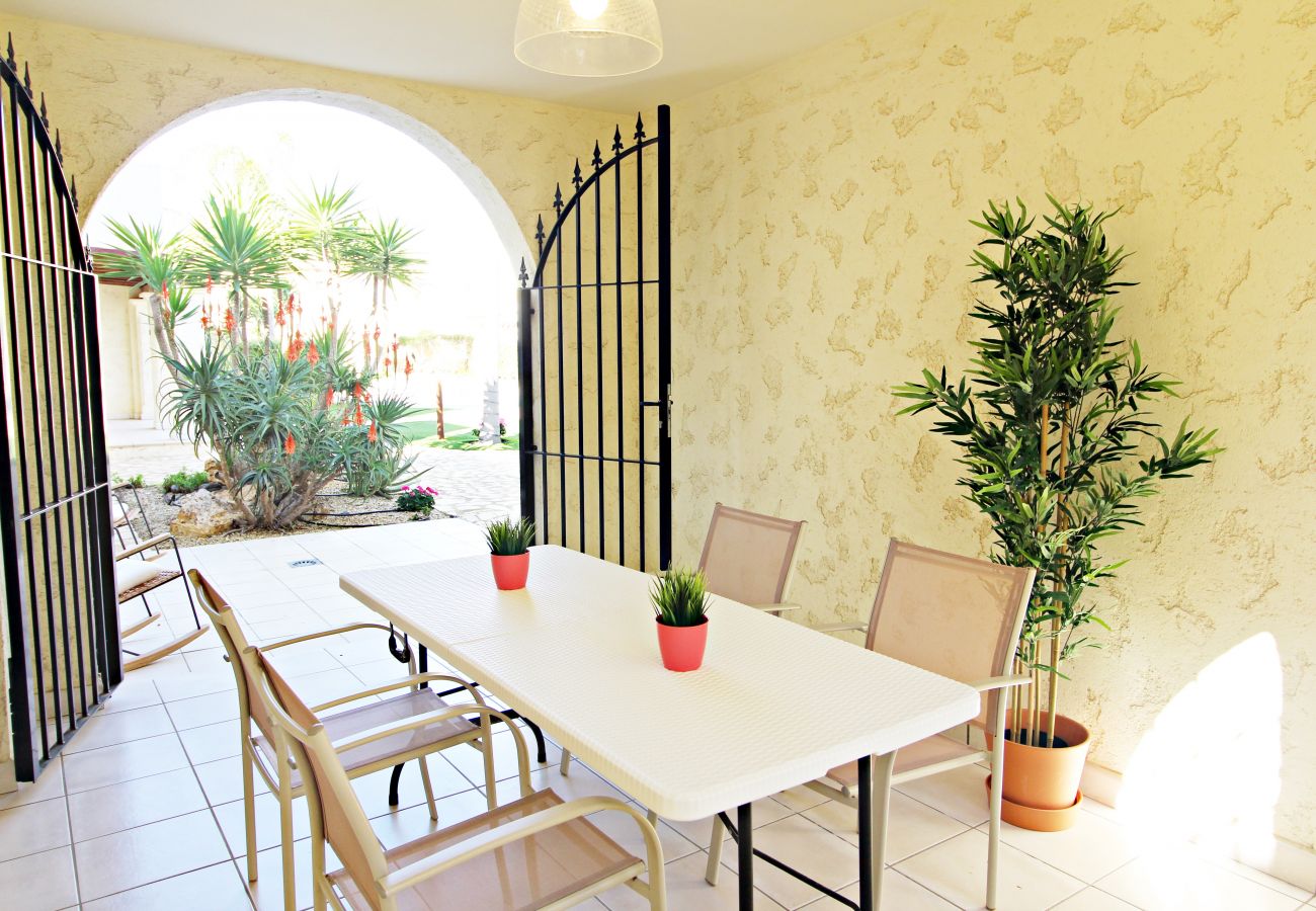 Rijhuis in Vera Playa - LC 34 - Vakantiehuis vlakbij zee