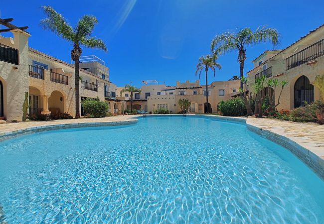 Rijhuis in Vera playa - LC 45 - Strandvakantiewoning
