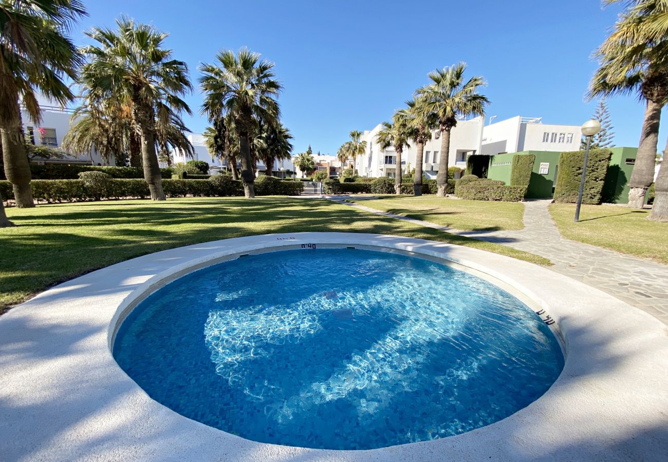 Rijhuis in Vera Playa - PB 01 - Vakantiehuis aan het strand in Vera Playa