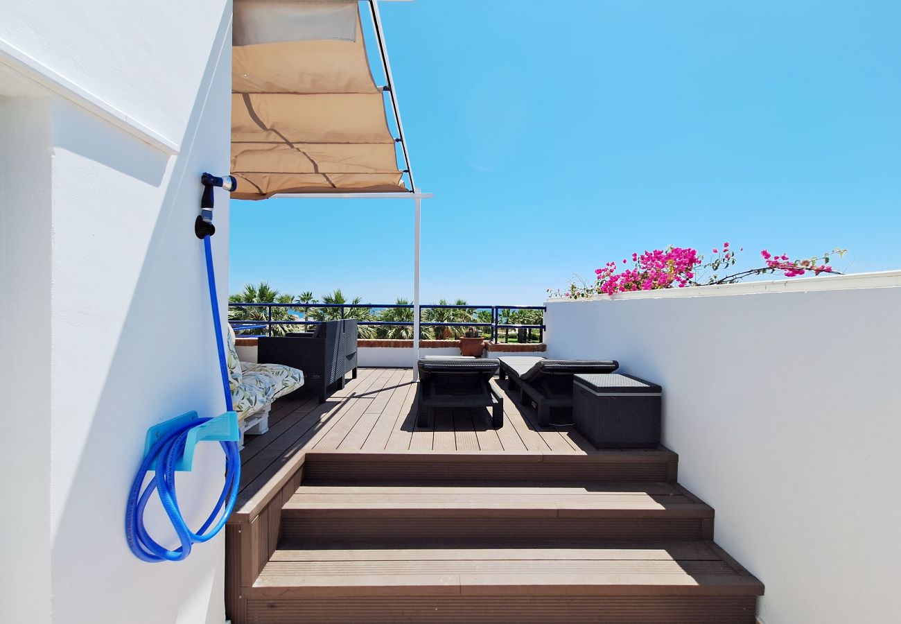Rijhuis in Vera Playa - PB 02 - Vakantiehuis aan het strand