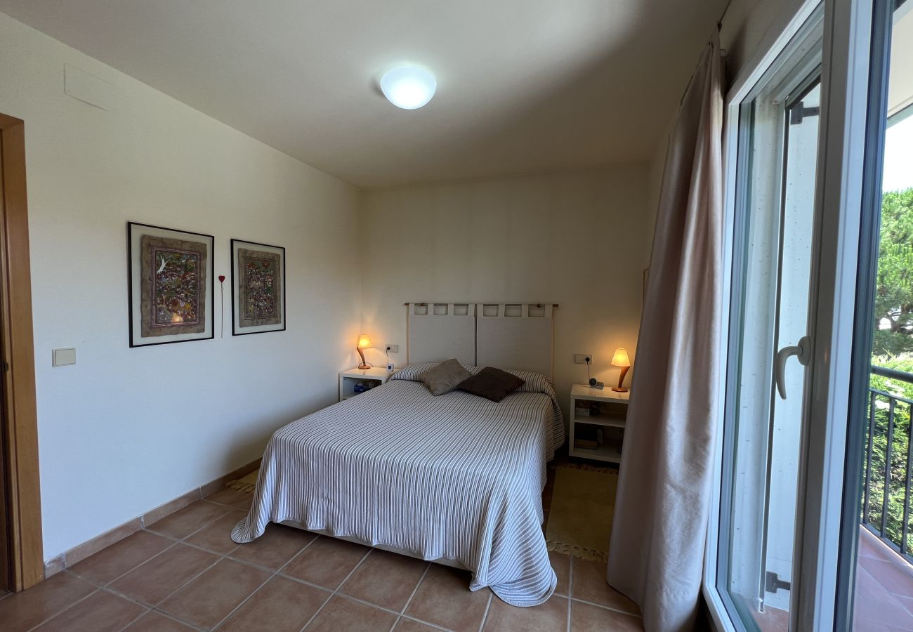 Huis in Torroella de Montgri - Daró 3D 03 Hoekhuis met airconditioning, zwembad en vlakbij het strand