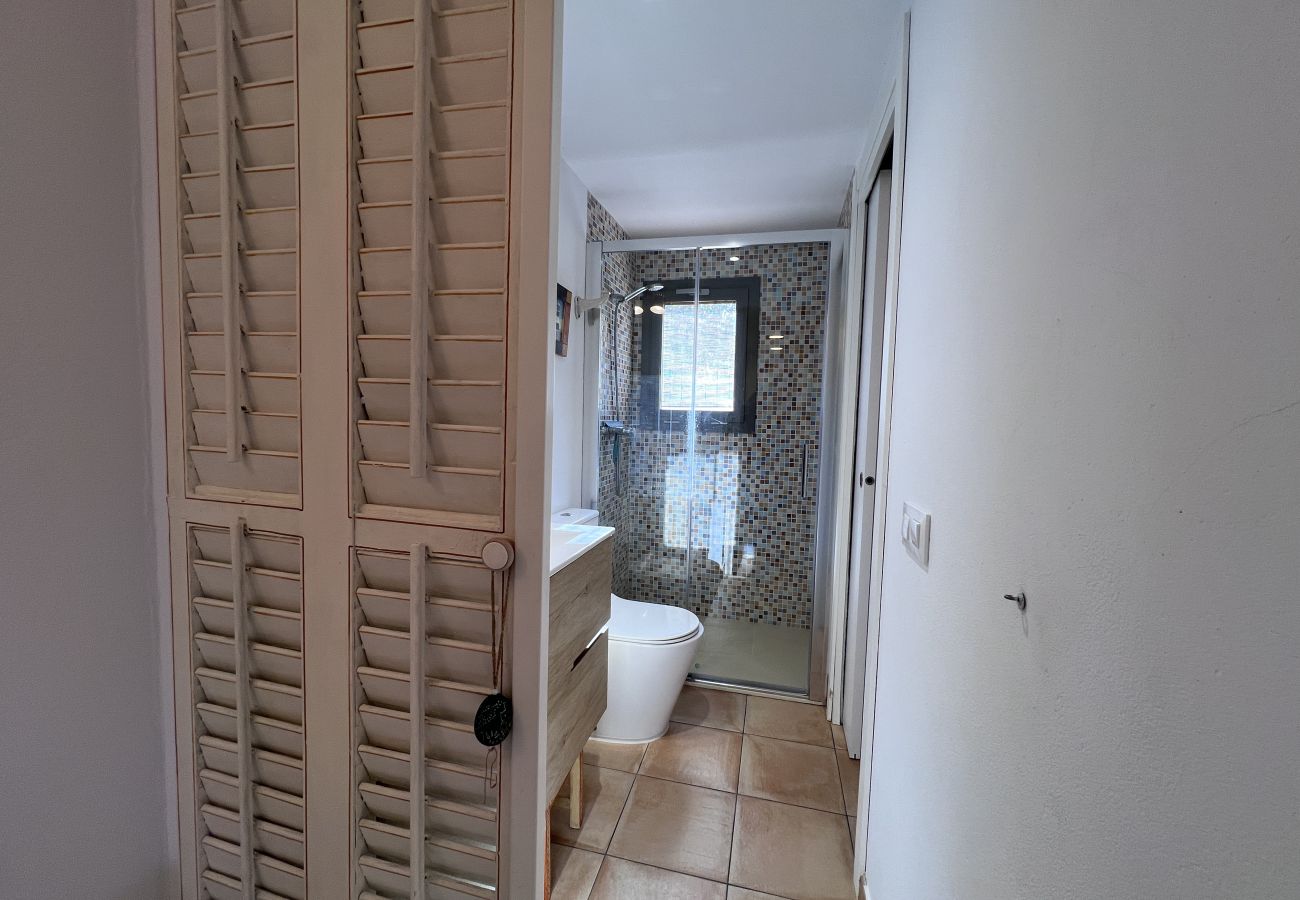 Huis in Torroella de Montgri - Casa Elena - 2 slaap- en 2 badkamers, tuin op begane grond