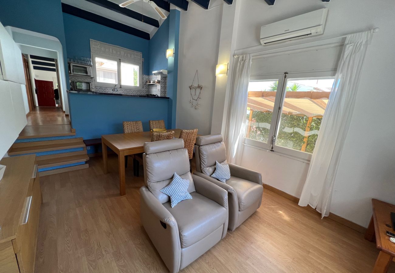 Rijhuis in Torroella de Montgri - Martinet Pati Blau met prive zwembad