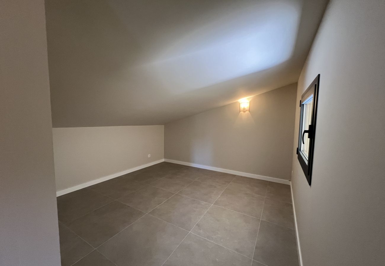 Villa in Torroella de Montgri - Gerenoveerde villa met privézwembad