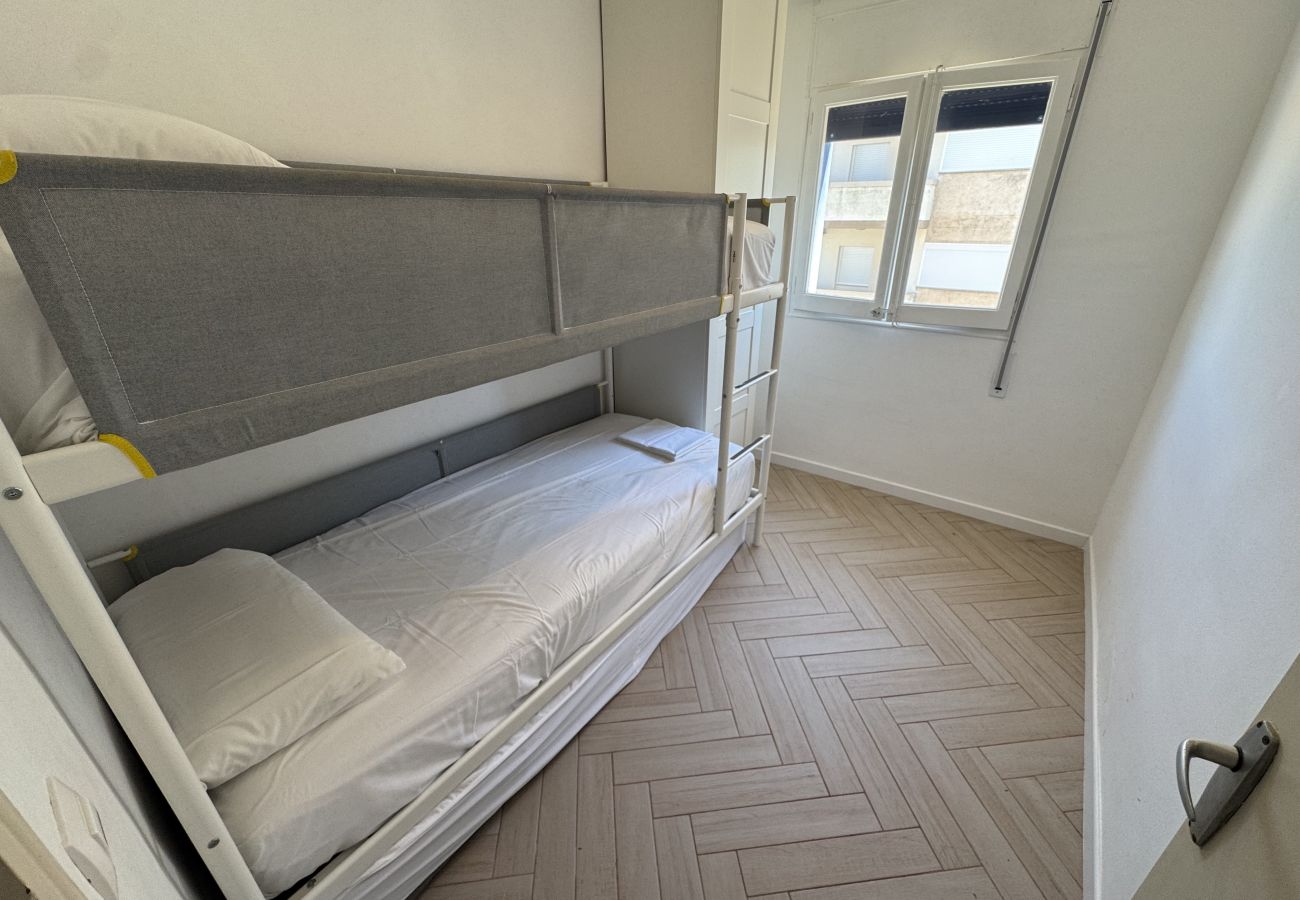 Appartement in Torroella de Montgri - 21D gerenoveerd, gemeenschappelijk zwembad en vergunning voor toeristisch gebruik