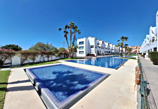 Apartamento en Vera playa - Al Bajos - Apartamentos cerca de El Playazo