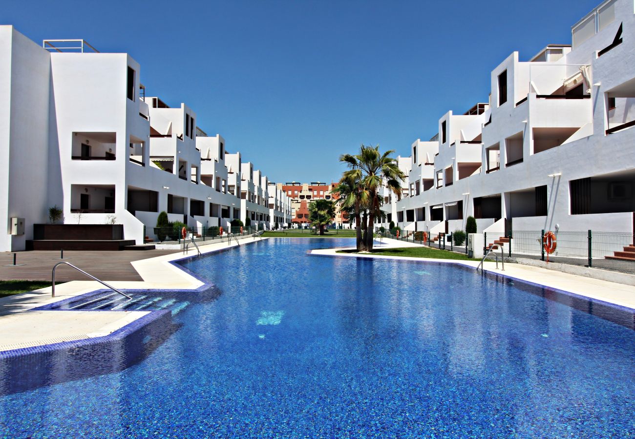 Apartamento en Vera playa - Alborada B134 - Jardín privado & WiFi