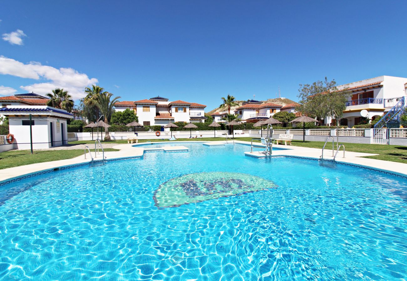 Apartamento en Vera playa - VM 6 - Dúplex con jardín privado cerca de la playa