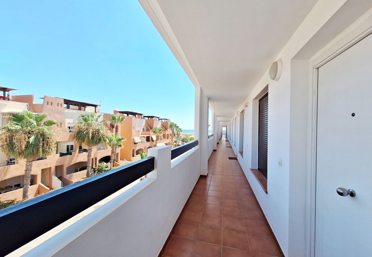 Apartamento en Vera playa - Al 318 - Ático con terraza cerca de la playa