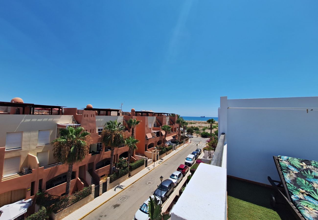 Apartamento en Vera playa - Al 318 - Ático con terraza cerca de la playa