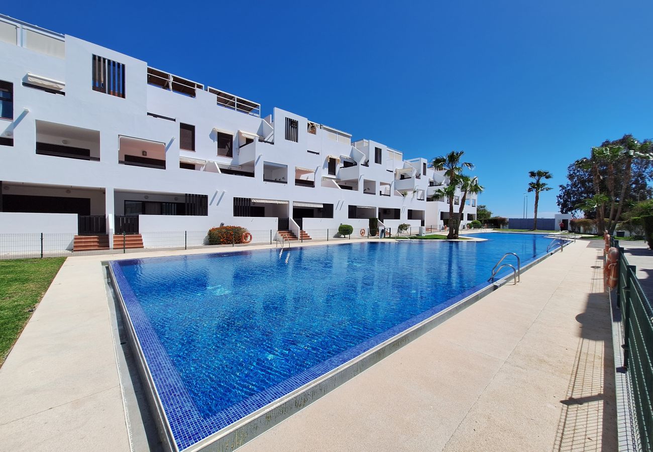 Apartamento en Vera playa - Al 318 - Ático con terraza cerca de la playa