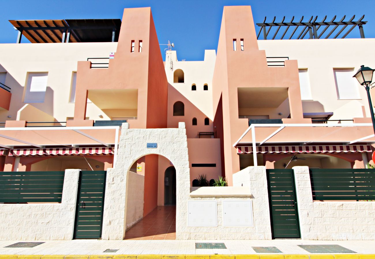 Apartamento en Vera playa - PDV Hatutu - Ático con terraza cerca de la playa