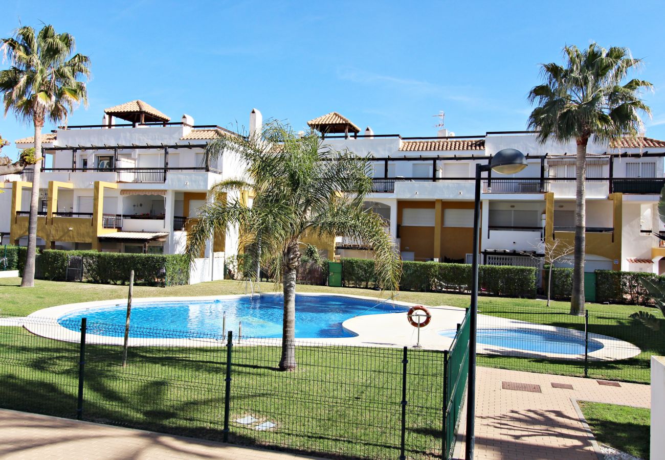 Apartamento en Vera playa - Lomas del Mar 1 - WiFi, terraza, & piscina climatizada