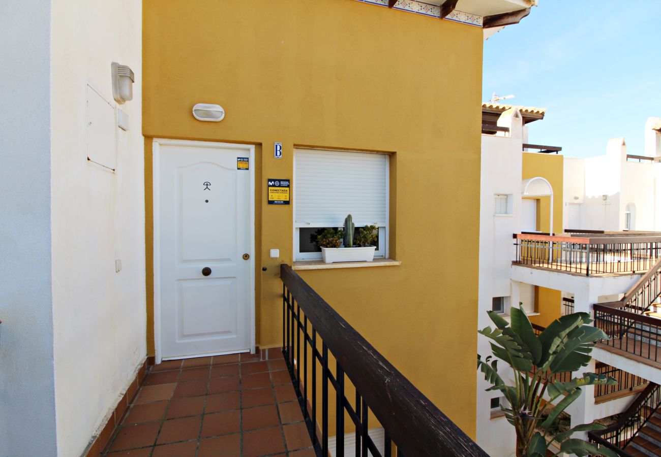 Apartamento en Vera playa - Lomas del Mar 1 - WiFi, terraza, & piscina climatizada