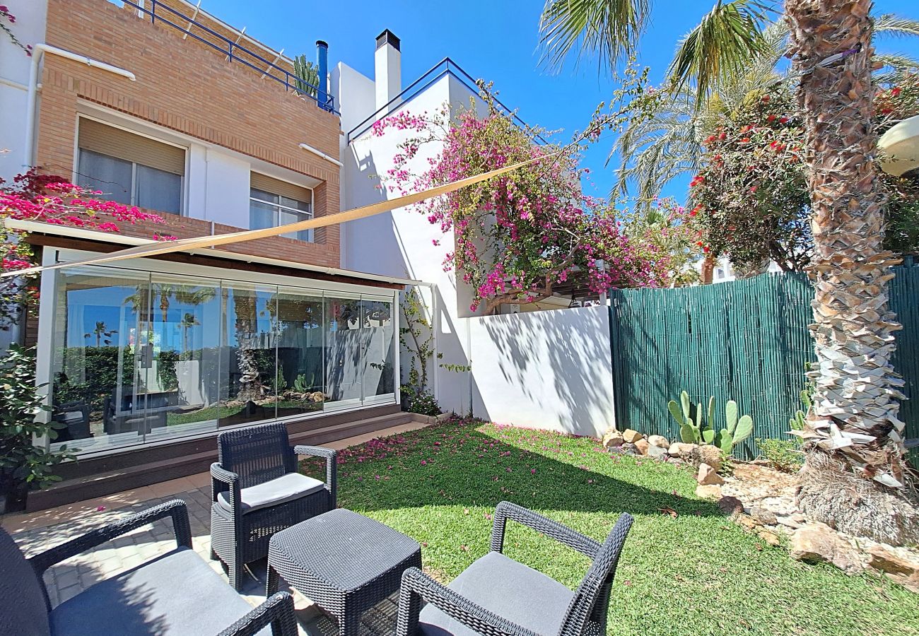 Casa adosada en Vera playa - PB 02- Casa de vacaciones en 1ª línea de playa