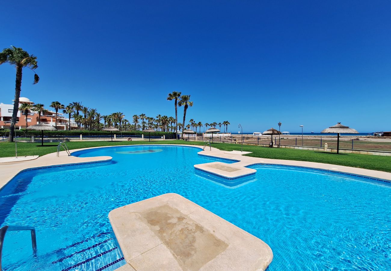Apartamento en Vera playa - VM 4 - Ático en primera línea de playa con vistas al mar