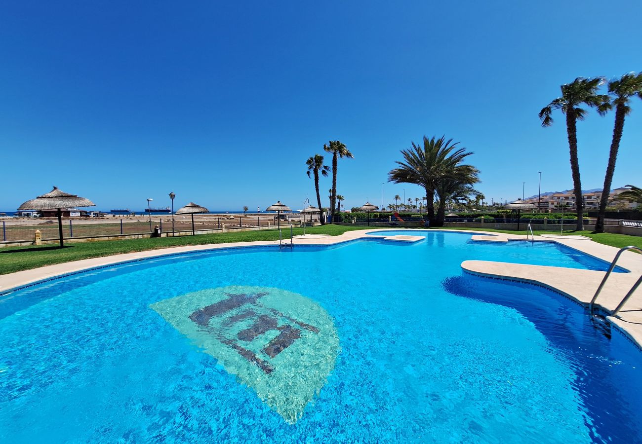 Apartamento en Vera playa - VM 4 - Ático en primera línea de playa con vistas al mar