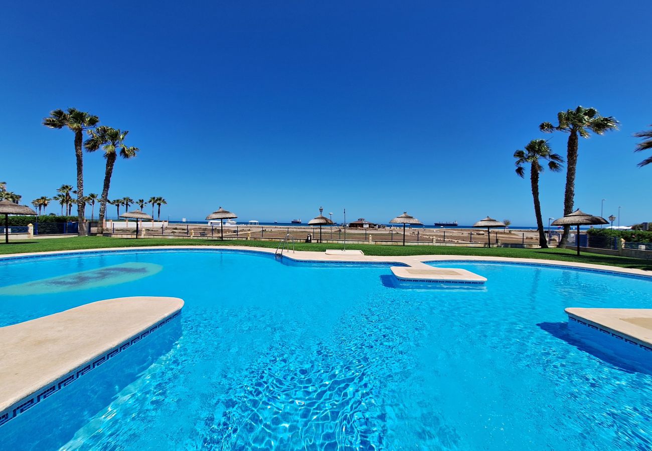 Apartamento en Vera playa - VM 4 - Ático en primera línea de playa con vistas al mar