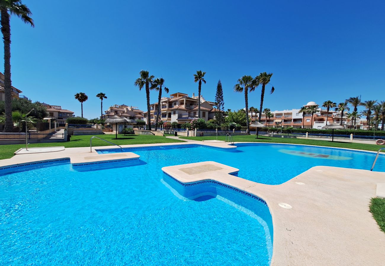 Apartamento en Vera playa - VM 4 - Ático en primera línea de playa con vistas al mar