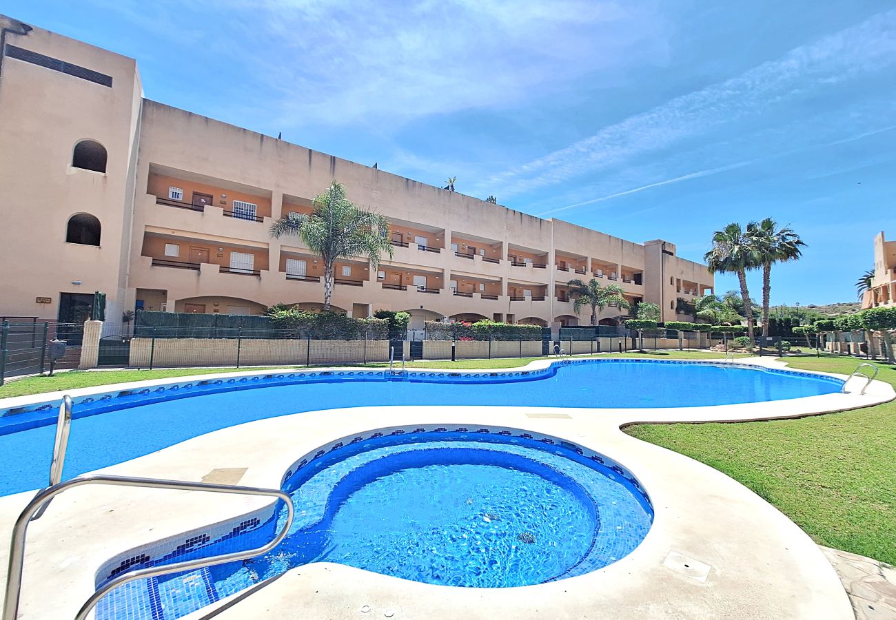 Apartamento en Vera playa - Nassau - Apartamento con terraza y piscina en Vera Playa