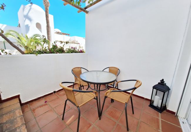 Apartamento en Vera playa - Torrelaguna Ático - WiFi, solarium & piscina comunitaria