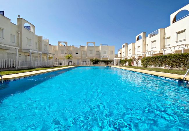 Apartamento en Vera playa - Fuentemar Dúplex - WiFi, solarium & piscina comunitaria