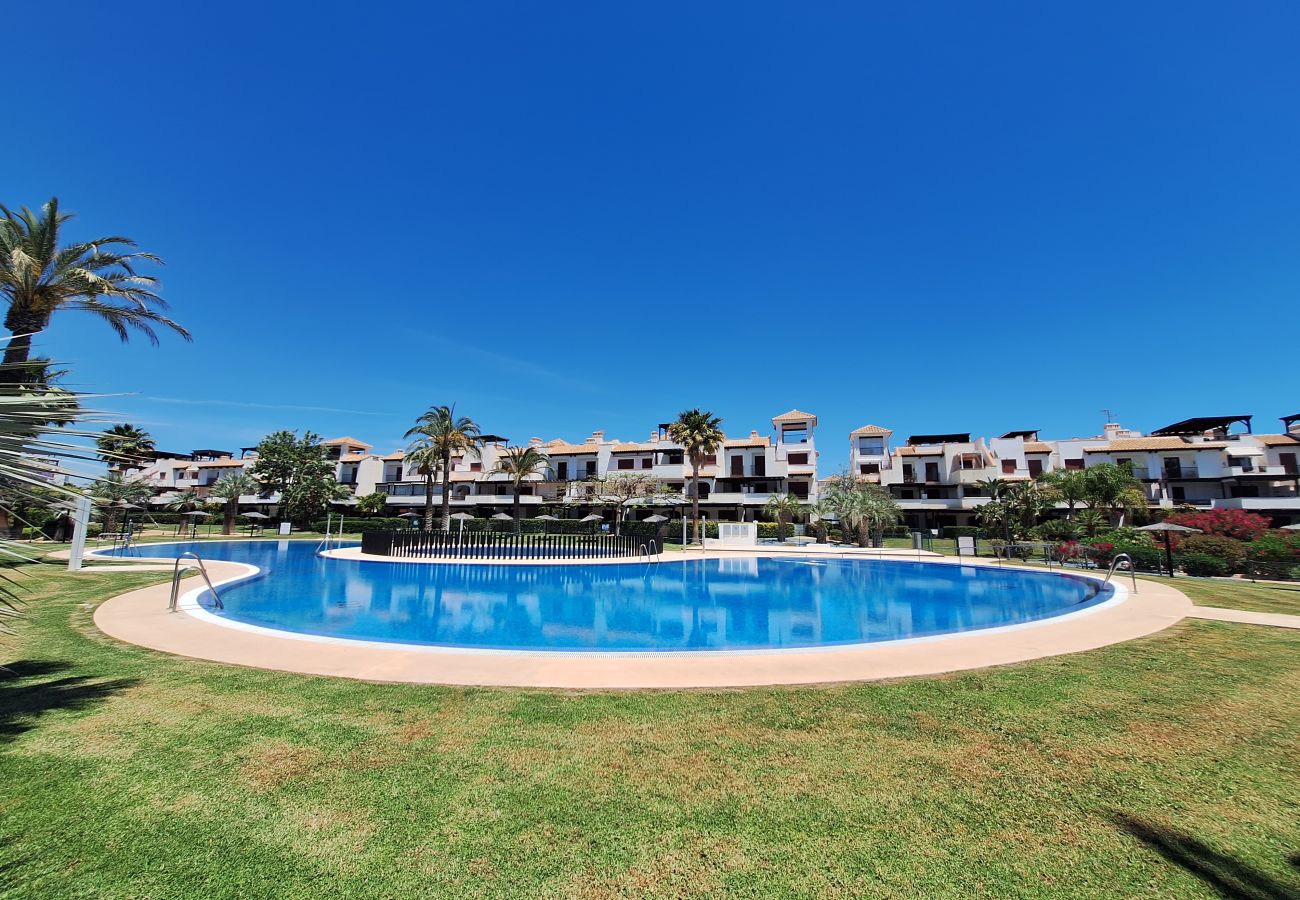 Apartamento en Vera playa - Jardines de Nuevo Vera - Apartamento en la playa con jardín privado 