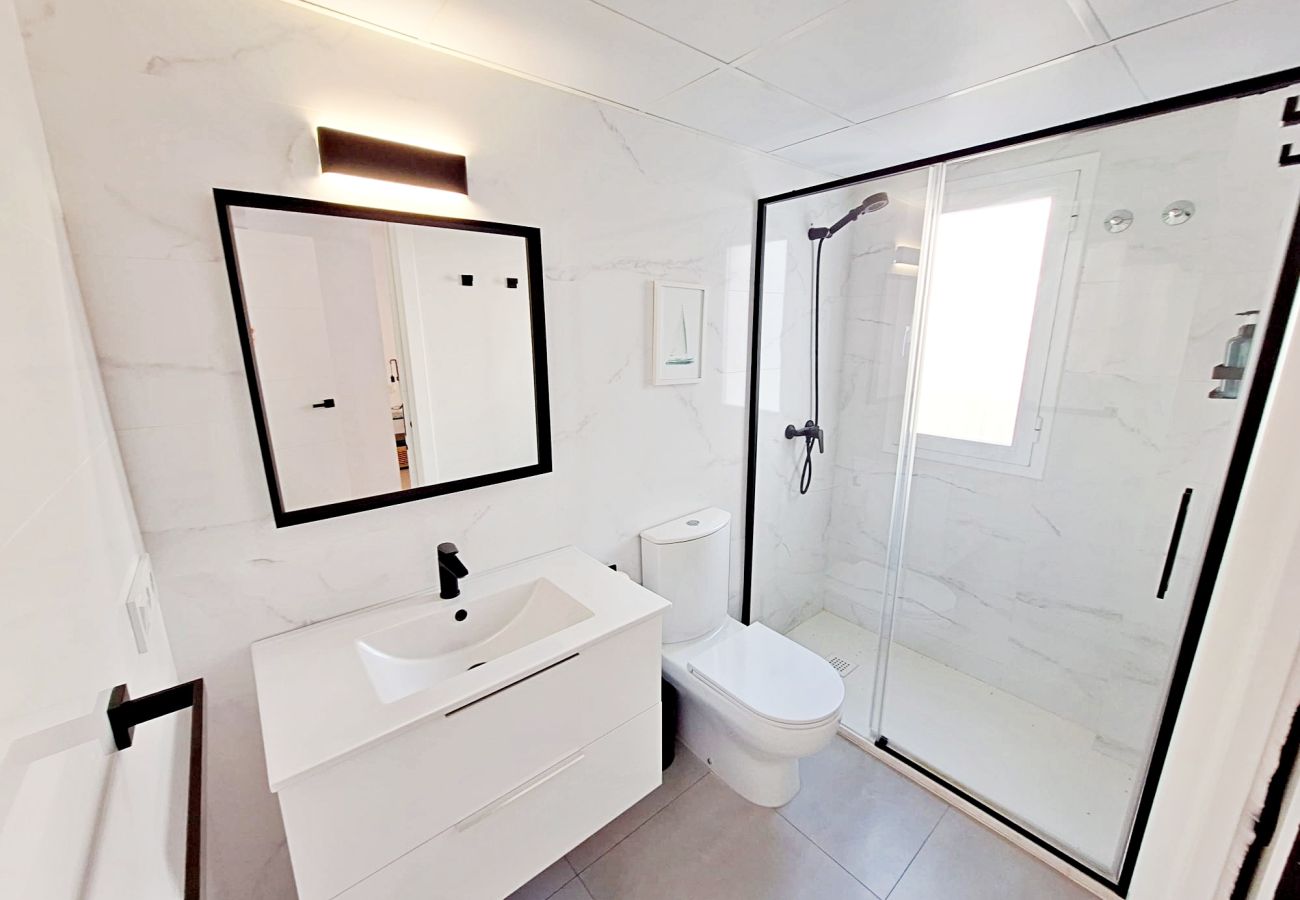 Apartamento en Vera playa - Puerto Rey Bajo