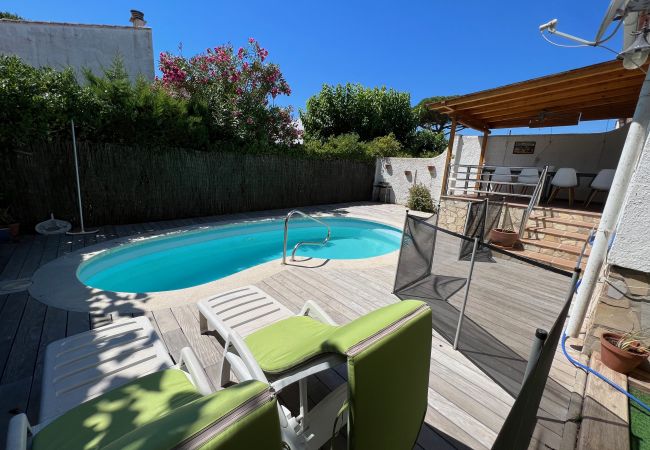 Casa adosada en Torroella de Montgri - Martinet Pati Blau con piscina privada