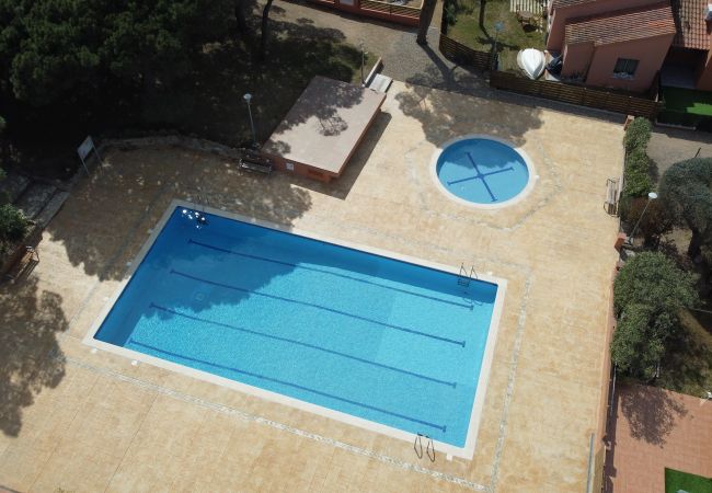 Casa adosada en Torroella de Montgri - Gregal 5152 renovado, aire, jardin privado y piscina comunitaria