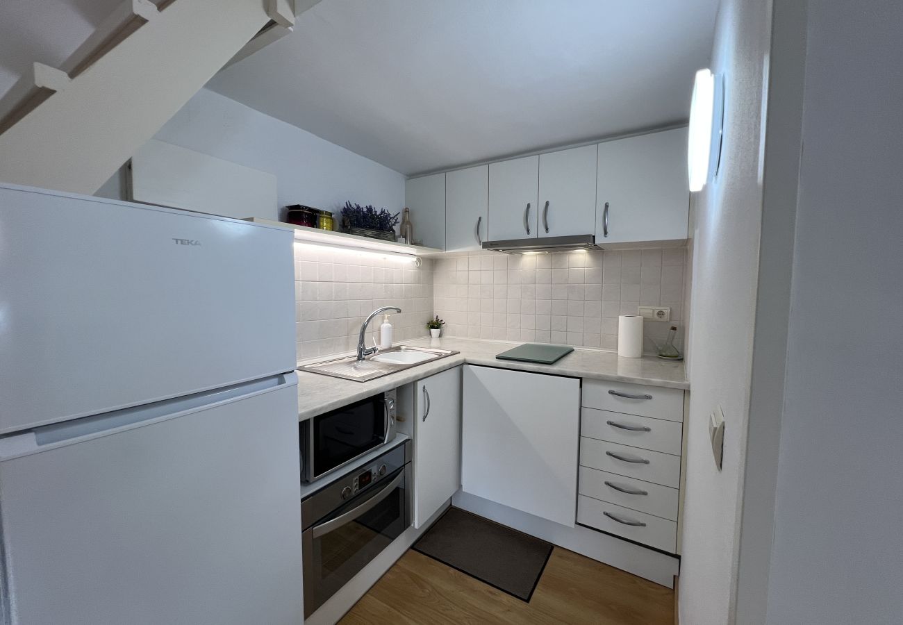 Casa adosada en Torroella de Montgri - Casa renovada con jarin privado, piscina comunitaria y parking 152
