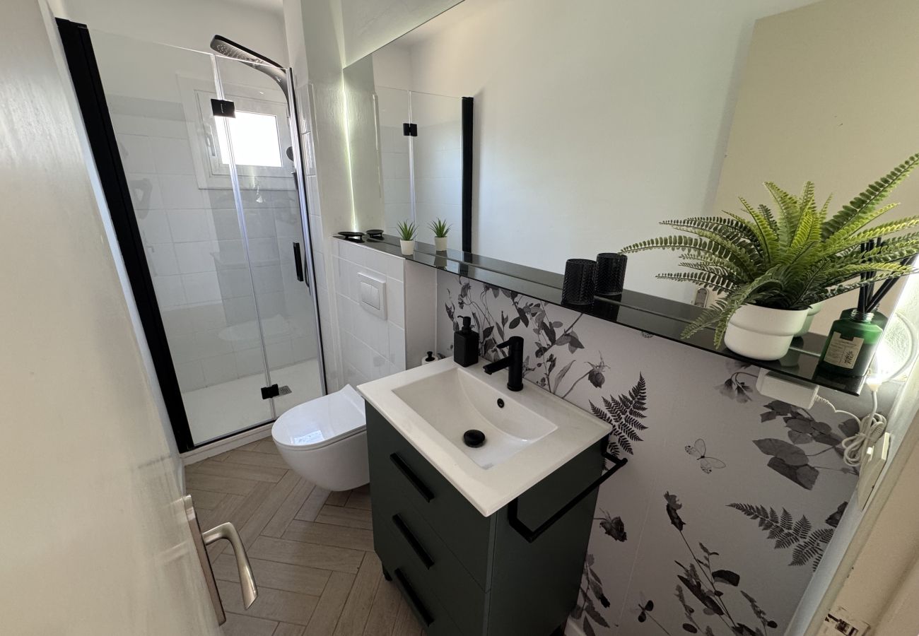 Apartamento en Torroella de Montgri - 21D renovado, piscina comunitaria y licencia uso turistico