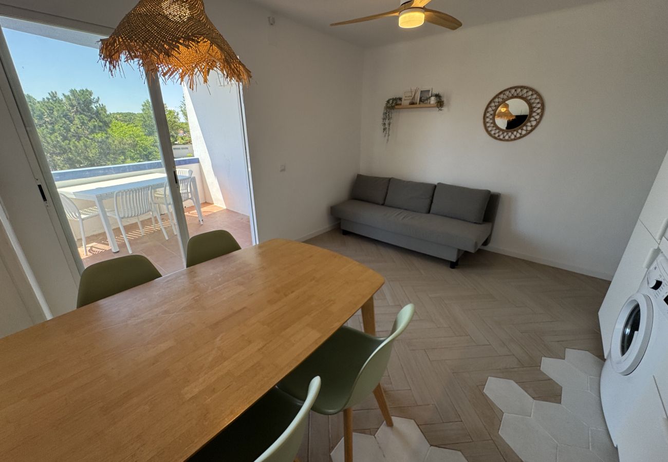 Apartamento en Torroella de Montgri - 21D renovado, piscina comunitaria y licencia uso turistico