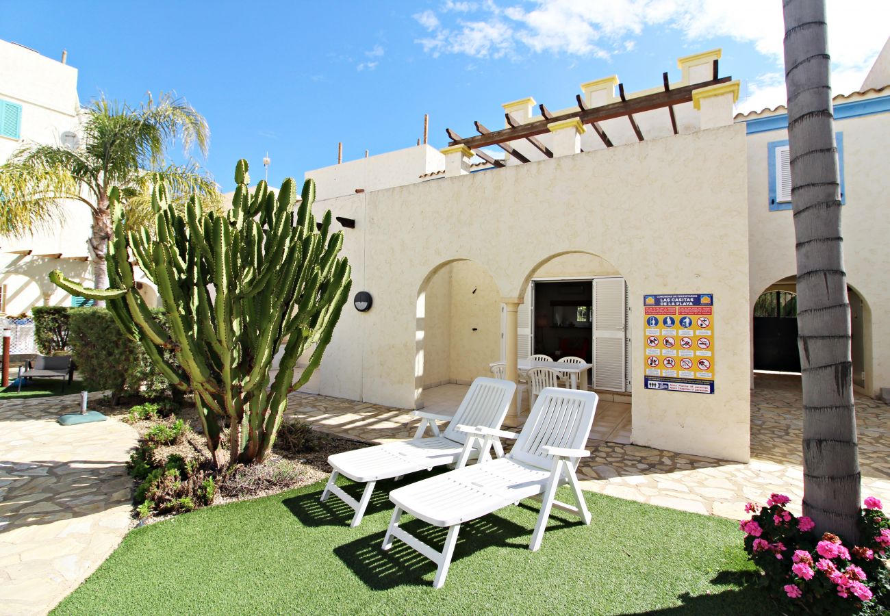 Maison mitoyenne à Vera playa - Las Casitas III - 150m de la plage, terrasse, WiFi, 