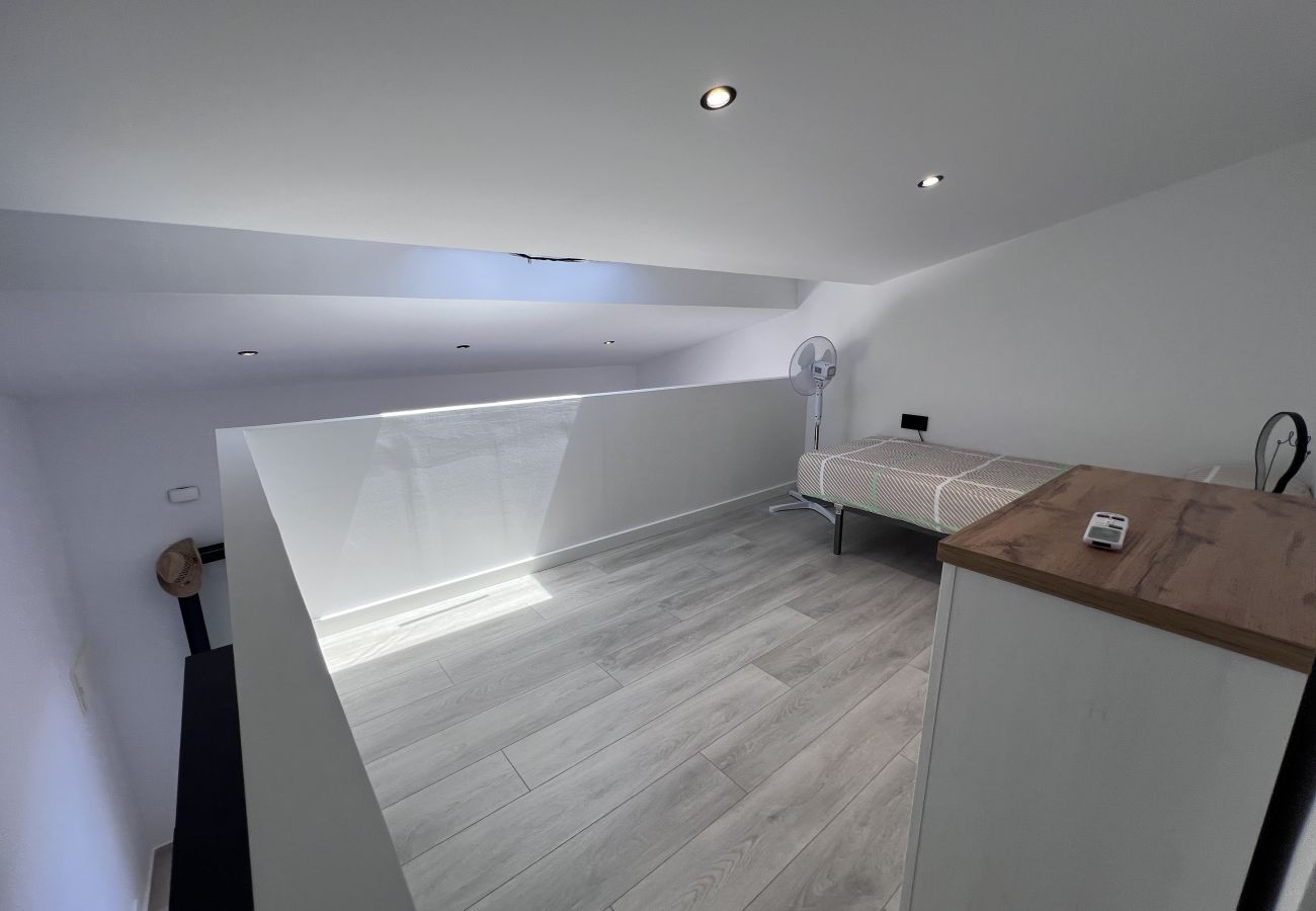 Maison mitoyenne à Torroella de Montgri - Garsa 3 : Maison rénovée sur la Costa Brava avec jardin privé