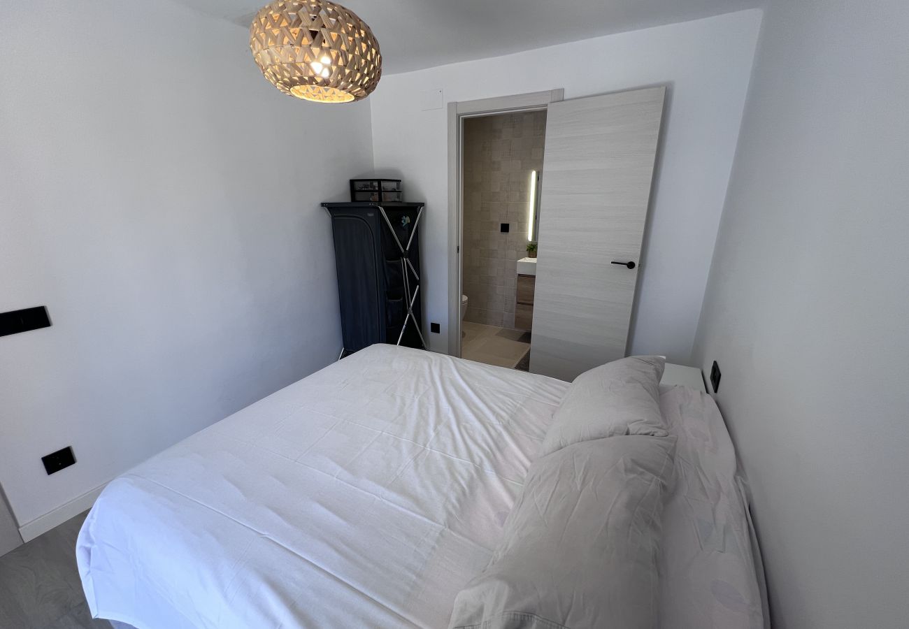 Maison mitoyenne à Torroella de Montgri - Garsa 3 : Maison rénovée sur la Costa Brava avec jardin privé
