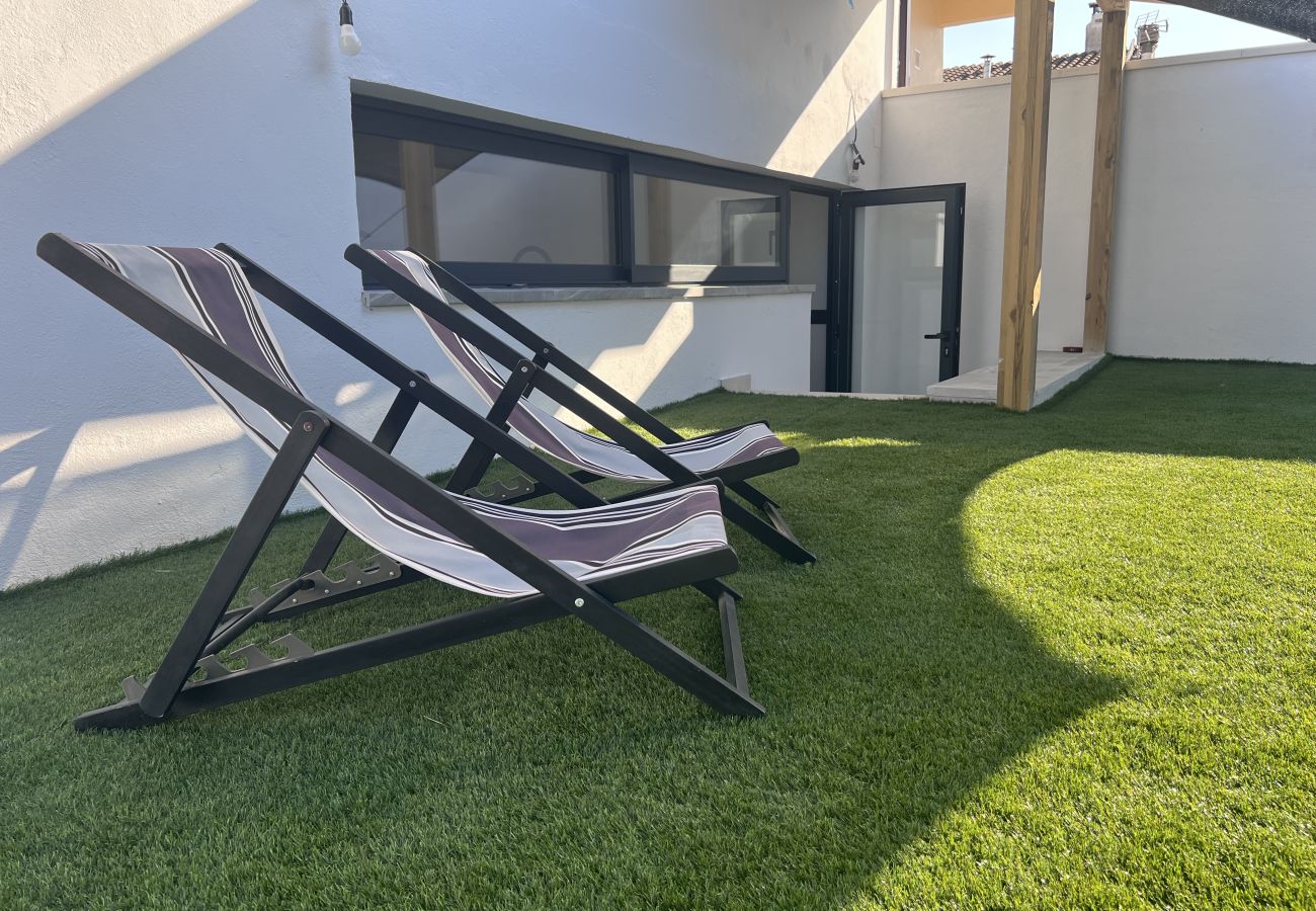 Maison mitoyenne à Torroella de Montgri - Garsa 3 : Maison rénovée sur la Costa Brava avec jardin privé
