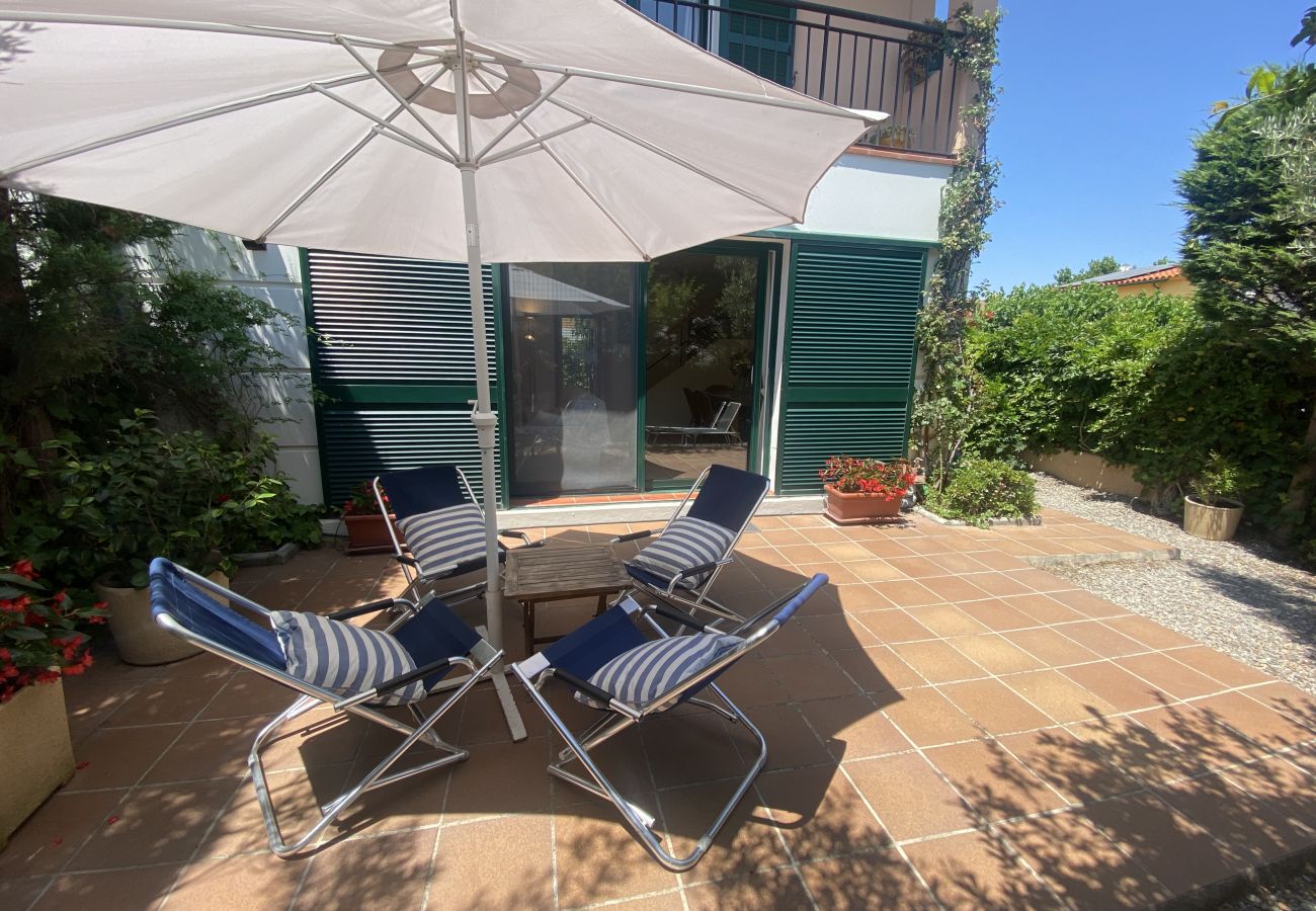 Maison mitoyenne à Torroella de Montgri - Maison d'angle à deux pas de la plage (Licence touristique)