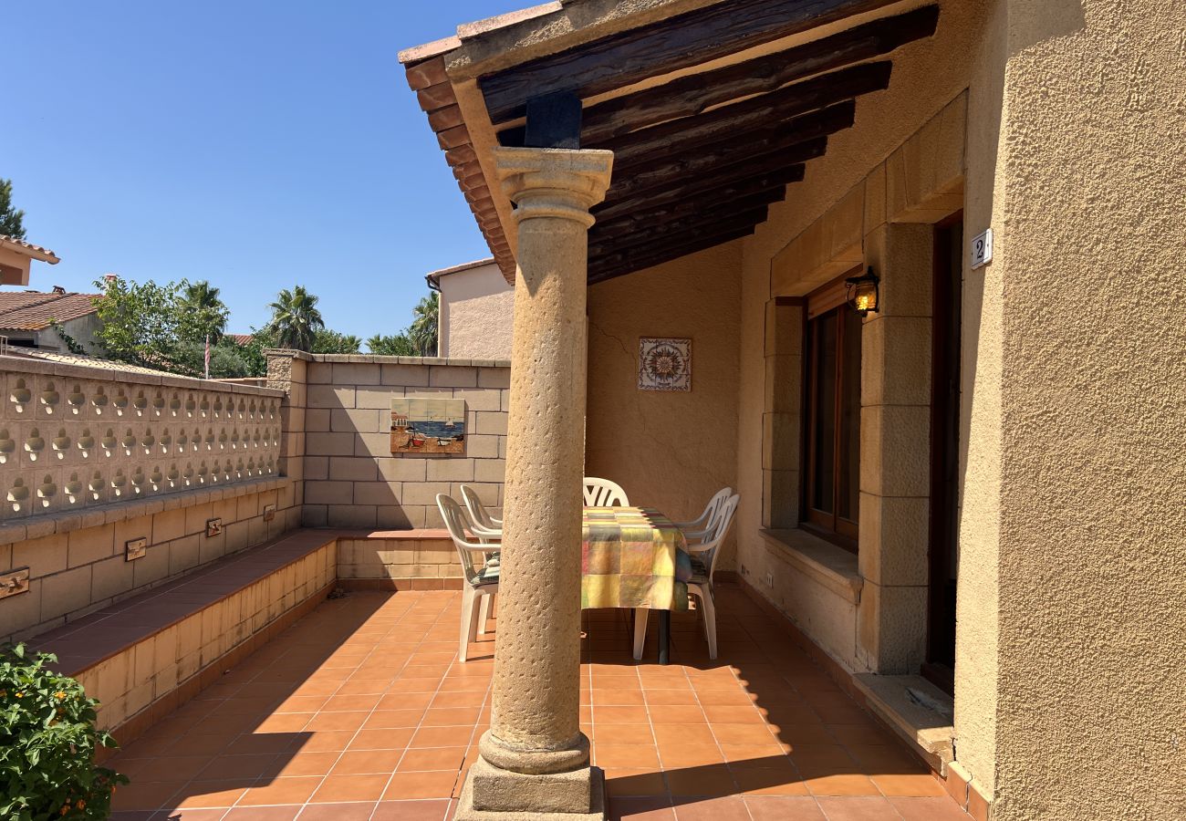 Maison mitoyenne à Torroella de Montgri - Maison la rustica avec jardin