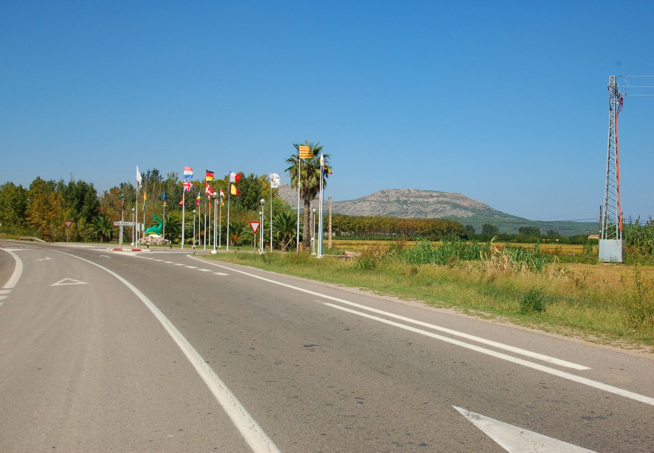 Chalet à Torroella de Montgri - Maison mitoyenne à vendre Calle Pinsà, 155  